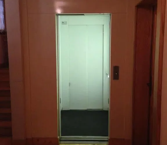 Hotel D'anthy 3*